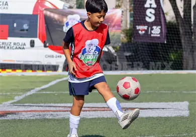 Colegio La Paz por el pase al estatal