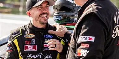 Frankie Muniz, de la fama al asfalto Frankie Muniz, de la fama al asfalto