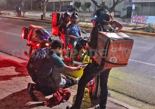 Atropellan a joven y termina con lesiones Atropellan a joven y termina con lesiones