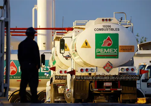Exigen revisar política energética de Pemex Exigen revisar política energética de Pemex