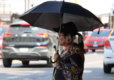 Alertan por calor y avance en vacunas