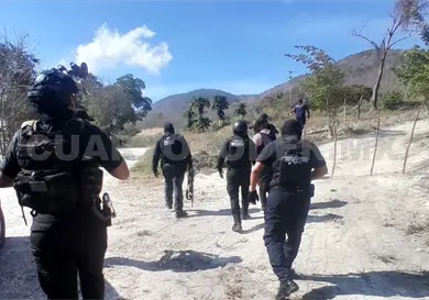 Disparan contra familia; padre e hijo heridos