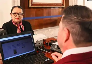 Encabeza Rodríguez toma de datos para CURP biométrica Encabeza Rodríguez toma de datos para CURP biométrica