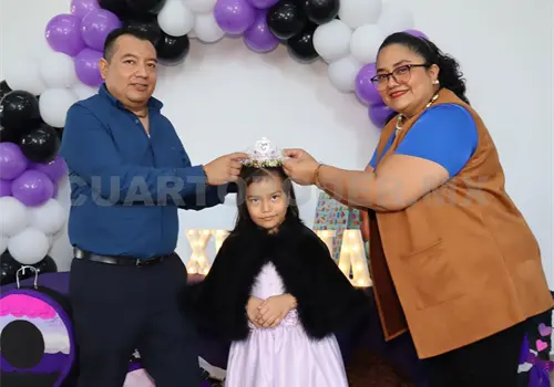 Ximena festeja sus 8 años Ximena festeja sus 8 años