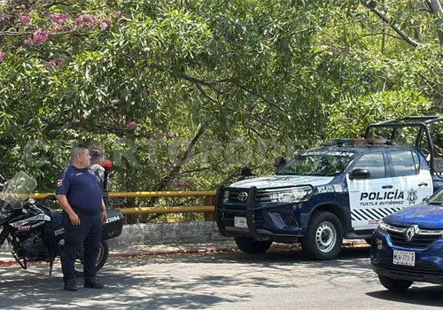 Hallan a extranjero muerto en canal de aguas negras Hallan a extranjero muerto en canal de aguas negras