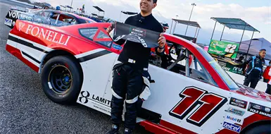 Ortiz se mantiene en la pelea de Nascar