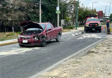 Carambolazo en carretera al Cuartel Militar; un herido