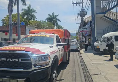 Controlan conato de incendio en negocio