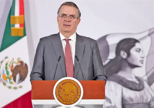 Tratar&aacute; Ebrard con EUA apertura a ganado mexicano