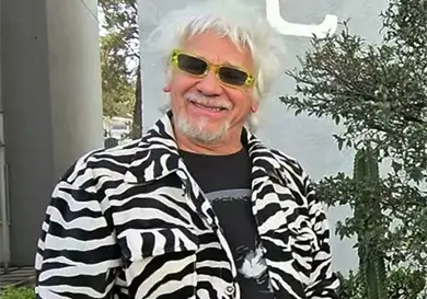 "Pocholo" ofrece su hogar a Incl&aacute;n