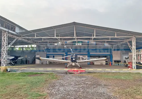 Lo tritura h&eacute;lice de una avioneta en aer&oacute;dromo