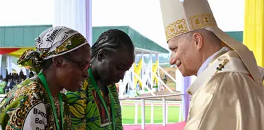 Papa Le&oacute;n XIV afirma que el mundo anhela la paz