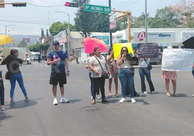 Denuncian estallidos y corto circuito en kinder