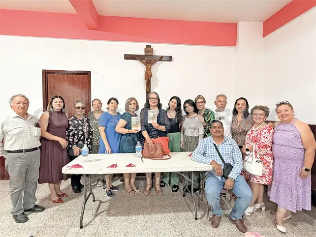 Realizan presentaci&oacute;n literaria sobre la vejez