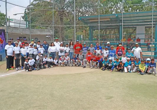 Celebran con cuadrangular infantil