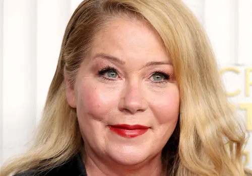 Applegate contin&uacute;a luchando