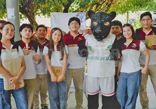 Contin&uacute;a el Cecytech con la entrega de fichas