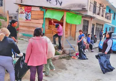 Realizan ciudadanos campa&ntilde;a de limpieza