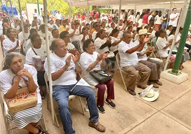 Suma Unicach mil 74 personas para alfabetizar