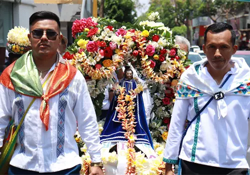 Mayordom&iacute;a zoque ofrenda a San Marcos
