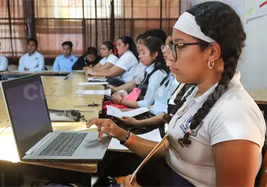 Se han invertido 112 mil millones en educaci&oacute;n