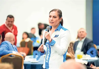 Alcaldesa de Le&oacute;n renuncia al PAN