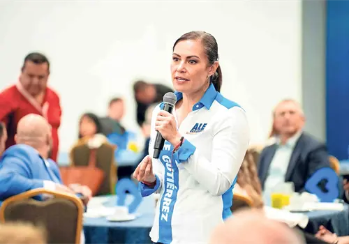 Alcaldesa de Le&oacute;n renuncia al PAN