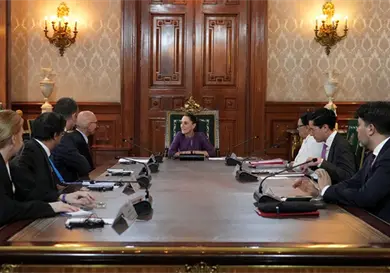 Alto comisionado de la ONU se re&uacute;ne con Claudia