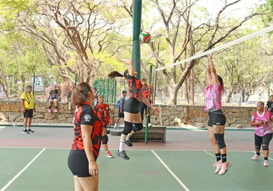 Intensa actividad en primera jornada