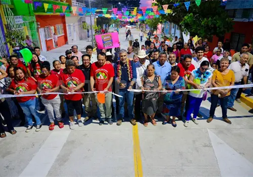 &Aacute;ngel Torres cumple con una obra m&aacute;s