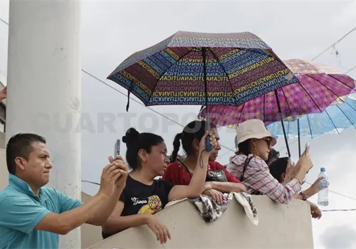 Calor con chubascos  para el fin de semana