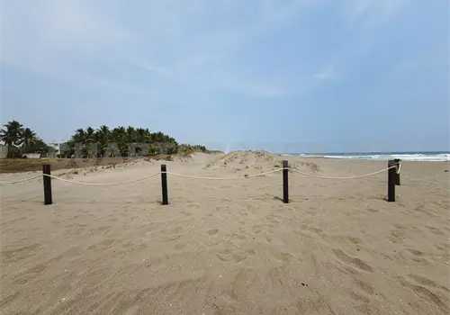 Protegen dunas costeras en Puerto Arista