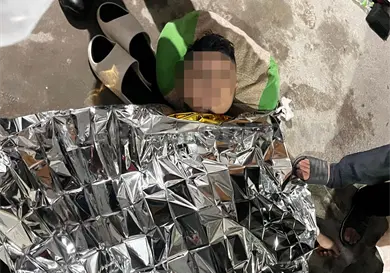 Intenta suicidarse cort&aacute;ndose las venas en su casa