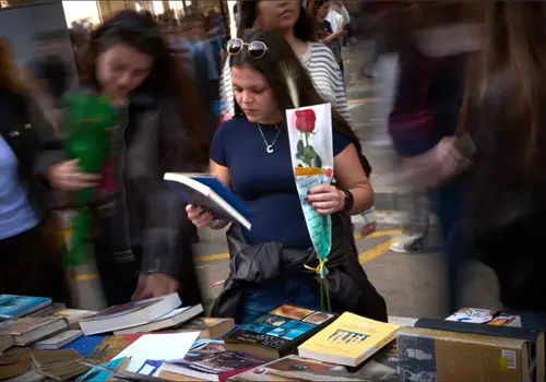 La Nobel Han Kang ley&oacute; en las calles