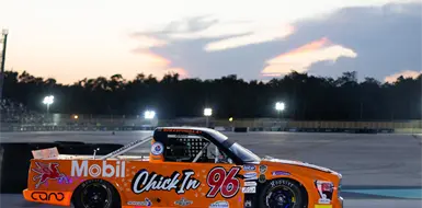 Carlos Novelo conquista el &oacute;valo de Tulum