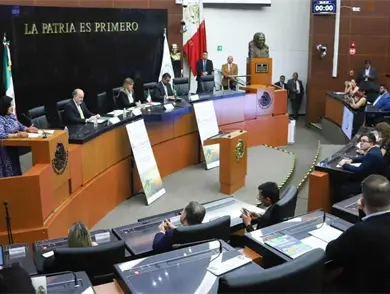 Chocan en el Senado por agentes de la CIA 