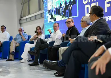 Realizan foro educativo "La universidad del futuro"
