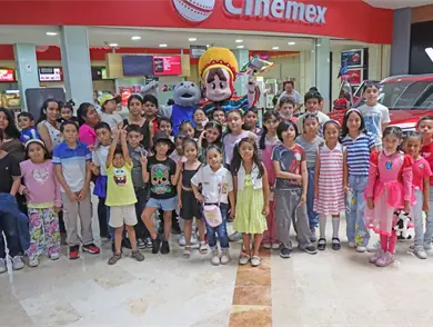Cuarto Poder festeja a los peque&ntilde;os lectores