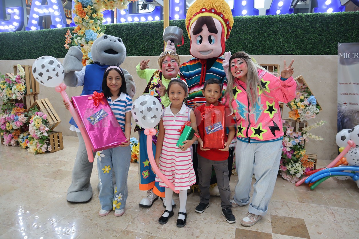 Cuarto Poder festeja a los pequeños lectores