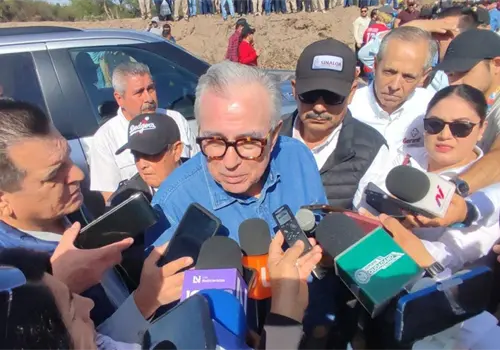 FGR afirma que no hay elementos para detener a Rocha