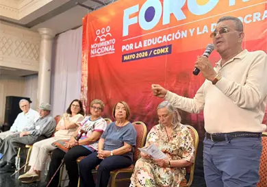 Realizan foro sobre democratizaci&oacute;n