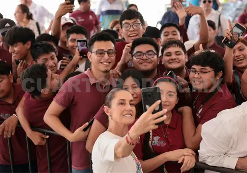 Sheinbaum: Beca Gertrudis, a todos los universitarios