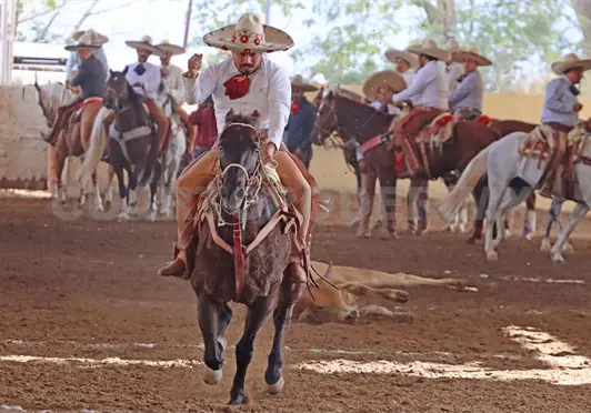 Presentan Estatal y Congreso Charro 2026