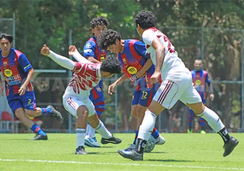 Coratux se impone ante Familia FC: 4-3