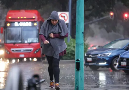 Frente fr&iacute;o 48 traer&aacute; lluvias intensas, pero no se ir&aacute; calor