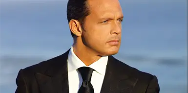 Luis Miguel convirti&oacute; canto en juego