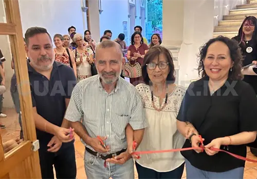Reynaldo Vel&aacute;zquez regresa a su casa