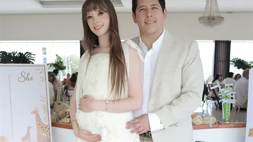 Eduardo y Yadira esperan a su primog&eacute;nito