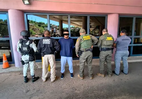 EUA entrega a hombre a la Fiscal&iacute;a de Sonora