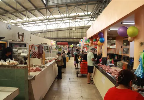 Celebran 51 aniversario como coraz&oacute;n comercial